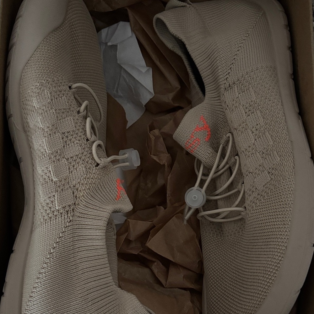 Beige Knit Sneakers with Red Details